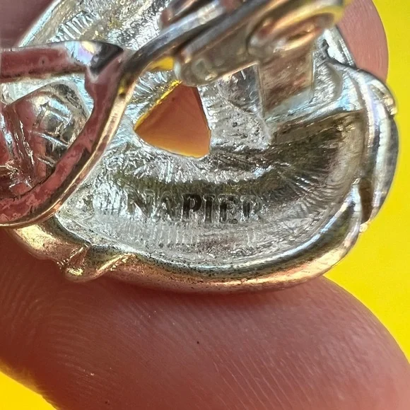 Vintage Napier Clip On Classic Earrings Silver Tone Ribbed Knot - Picture 4 of 6